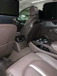 アウディ A8 L W12 クワトロ_LHD_5人乗り_4WD(AT_6.3)