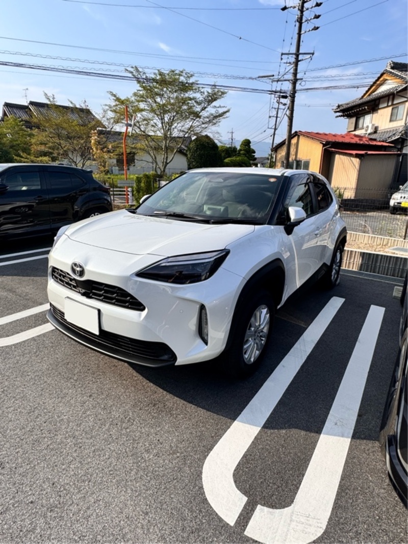トヨタ ヤリスクロスハイブリッド G_E-Four(CVT_1.5_ハイブリッド)