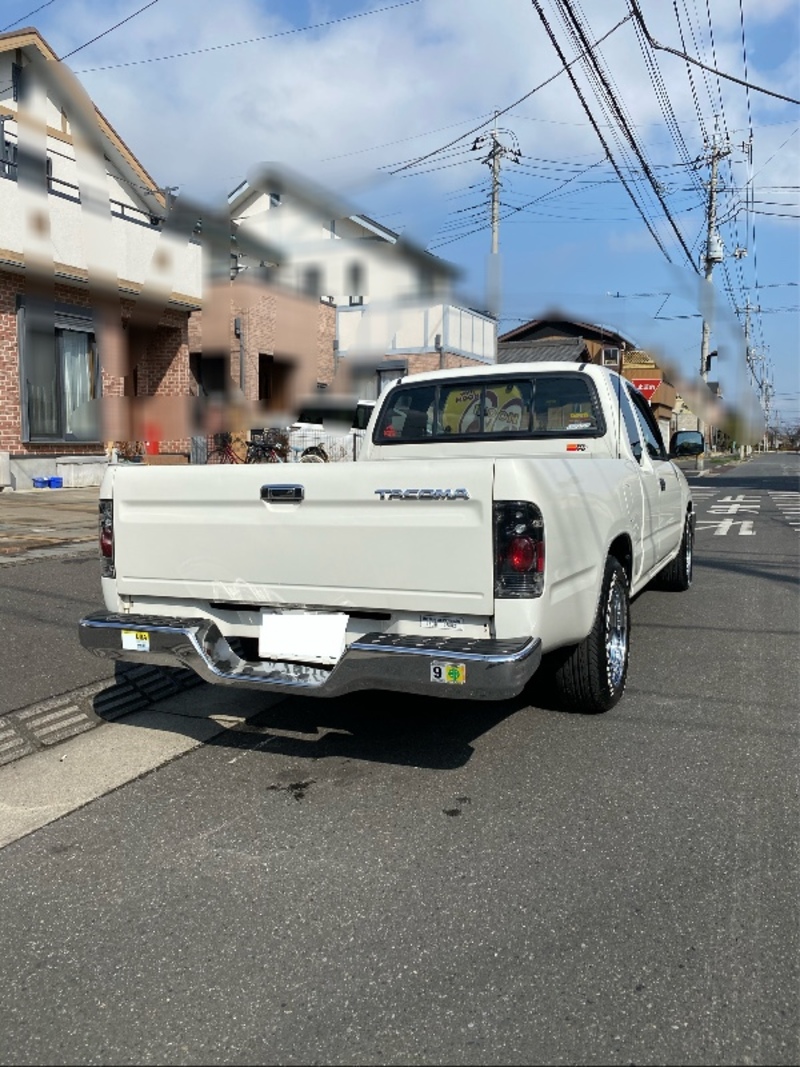 トヨタ ハイラックススポーツピックアップ