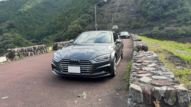 アウディ A5 スポーツバック A5 スポーツバック 45 TFSI クワトロ スポーツ_RHD_4WD(AT_2.0)