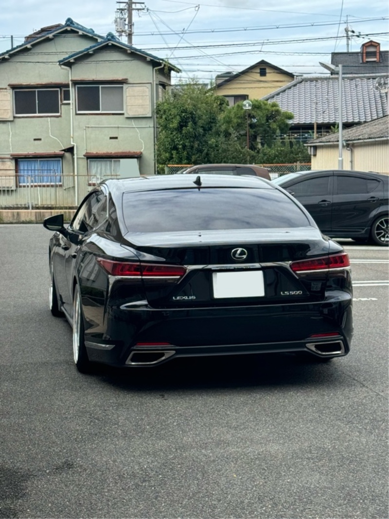 レクサス LS 500“バージョンL”(AT_3.5)