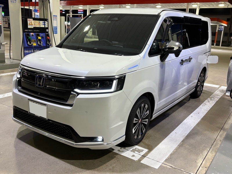 ホンダ ステップワゴンスパーダ e:HEV スパーダ プレミアムライン_7人乗り (CVT_2.0)