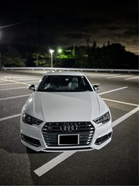 アウディ S4 (セダン) セダン_LHD_4WD(AT_3.0)