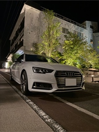 アウディ S4 (セダン) セダン_LHD_4WD(AT_3.0)