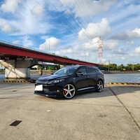 トヨタ ハリアーハイブリッド ハイブリッド プレミアム_4WD(CVT_2.5)