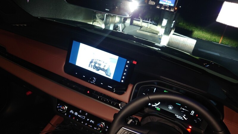 三菱 アウトランダーPHEV P エグゼクティブパッケージ_5人乗り_4WD(2.4)