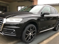 アウディ Q5