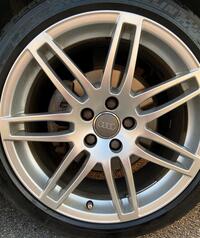 アウディ A4 （セダン） 2.0 ダイナミックライン プラス_RHD(CVT_2.0)