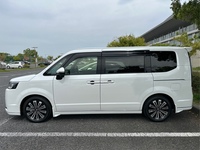 ホンダ ステップワゴンスパーダ e:HEV スパーダ プレミアムライン_7人乗り (CVT_2.0)