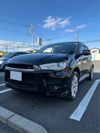 三菱 アウトランダー ローデスト_24G_7人乗り_4WD(CVT_2.4)
