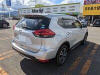 日産 エクストレイル 20X_5人乗り(CVT_2.0)