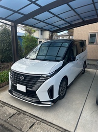 日産 セレナ e-POWER ルキシオン(1.4)