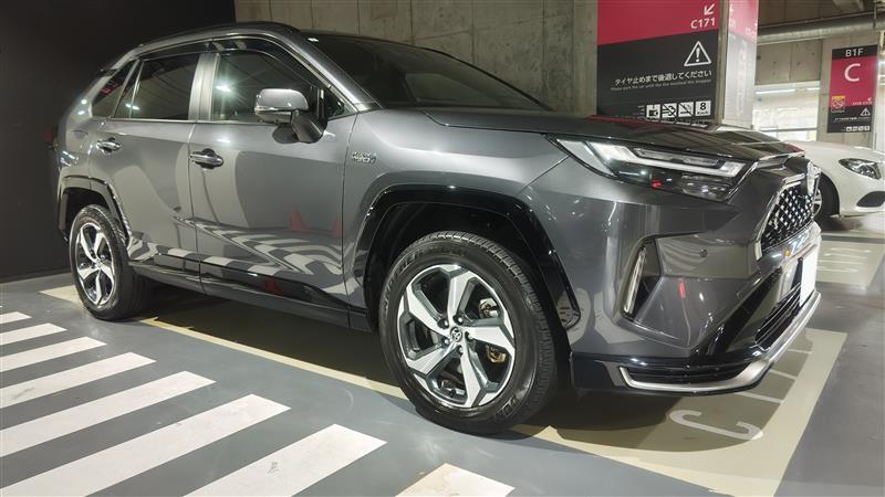 トヨタ RAV4 PHV G“Z”_E-Four(CVT_2.5)