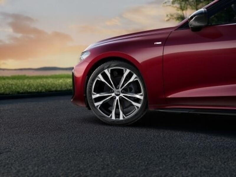 アウディ A5 (セダン) TFSI 110kW_RHD(Sトロニック_2.0)