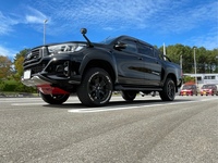 トヨタ ハイラックス Z“ブラックラリーエディション”_4WD(ECT_2.4)