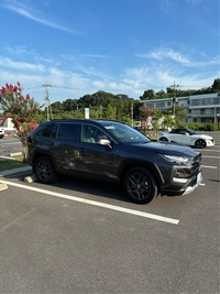 トヨタ RAV4ハイブリッド アドベンチャー_E-Four(CVT_2.5_ハイブリッド)