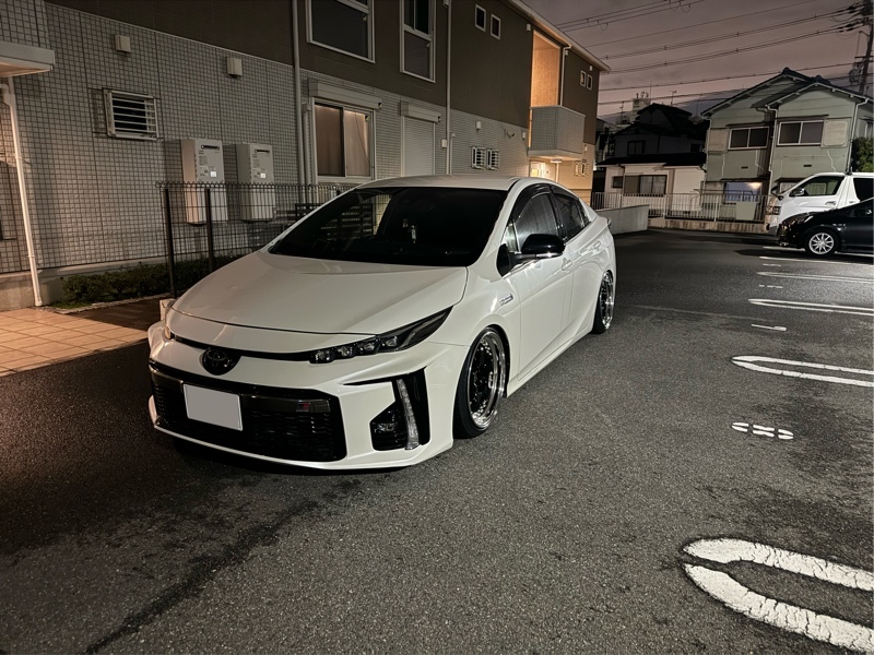 トヨタ プリウスPHV S“GRスポーツ”(CVT_1.8)