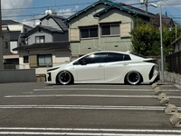 トヨタ プリウスPHV S“GRスポーツ”(CVT_1.8)