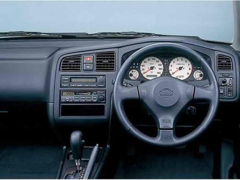 日産 プリメーラカミノワゴン 2.0G-V(CVT_2.0)