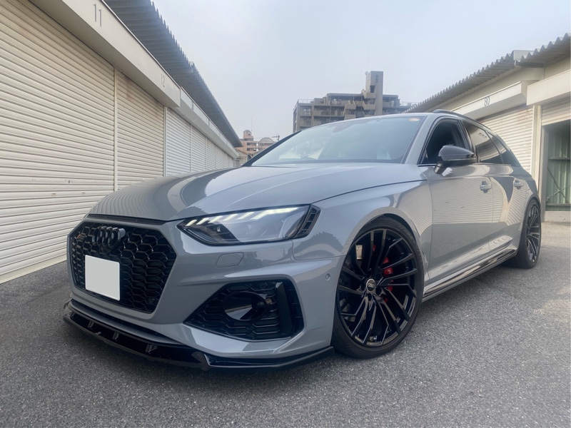 アウディ RS4アバント （ワゴン） RS4 アバント_RHD_4WD(AT_2.9)