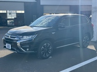 三菱 アウトランダーPHEV G セーフティパッケージ_4WD(2.0)