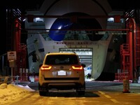 トヨタ ランドクルーザー300 GRスポーツ_5人乗り_4WD (AT_3.3_ディーゼル)