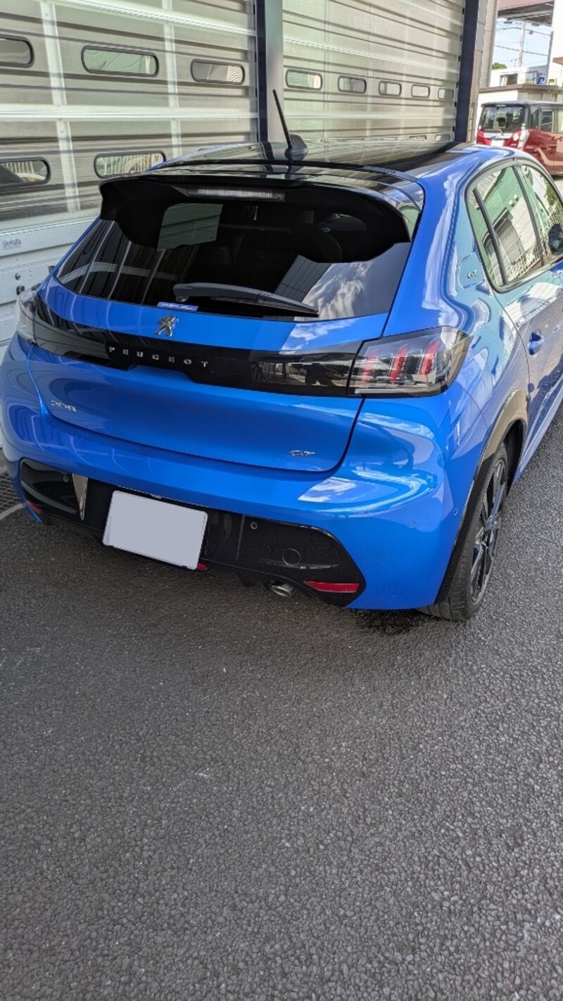 プジョー 208 GT_RHD(EAT_1.2)