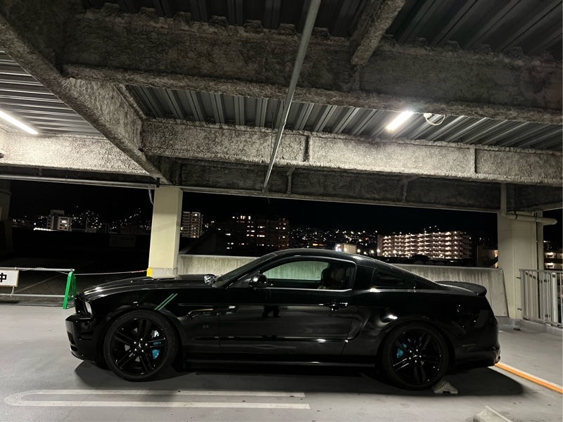 フォード マスタング クーペ V8 GT クーペ ザ・ブラック_LHD（AT_5.0）