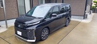 トヨタ ヴォクシー ハイブリッド S-Z_7人乗り(CVT_1.8_ハイブリッド)