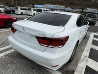 レクサス LS 460“Fスポーツ”_5人乗り(AT_4.6)