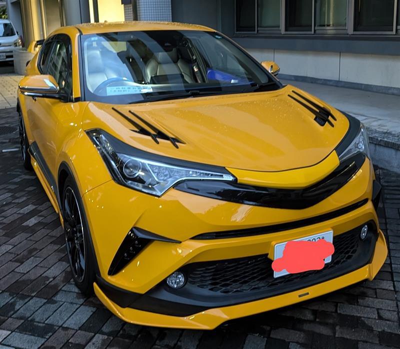 トヨタ C-HR S-T_4WD(CVT_1.2)