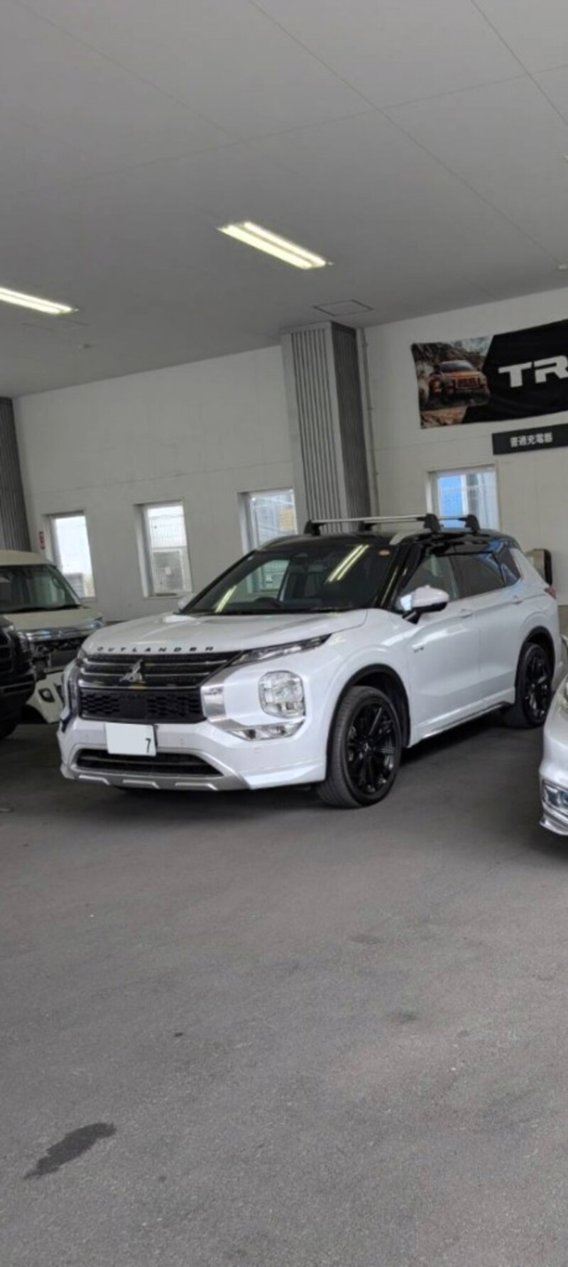 三菱 アウトランダーPHEV