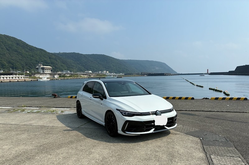 フォルクスワーゲン ゴルフ R R ブラックエディション_RHD_4WD(DSG_2.0)