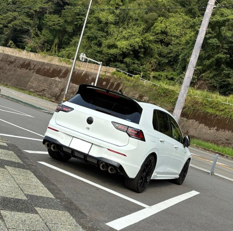 フォルクスワーゲン ゴルフ R R ブラックエディション_RHD_4WD(DSG_2.0)
