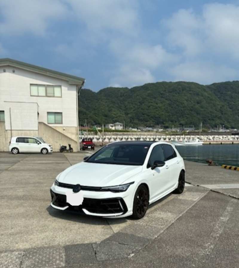 フォルクスワーゲン ゴルフ R R ブラックエディション_RHD_4WD(DSG_2.0)