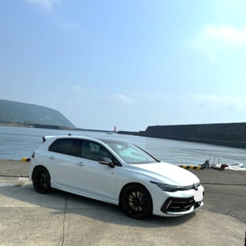 フォルクスワーゲン ゴルフ R R ブラックエディション_RHD_4WD(DSG_2.0)
