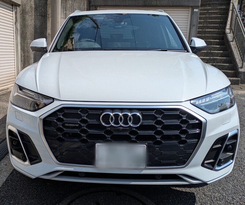 アウディ Q5 Q5 40 TDI クワトロ Sライン_RHD_4WD(Sトロニック_2.0)
