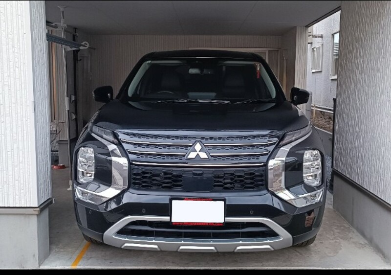 三菱 アウトランダーPHEV G_7人乗り_4WD(2.4)