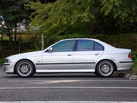 BMW 5シリーズ セダン 525i_Mスポーツ_RHD(AT)