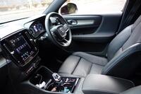 ボルボ XC40 T5 AWD インスクリプション_RHD_AWD(AT_2.0)