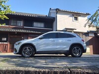 メルセデス・ベンツ GLAクラス GLA200d 4マチック_RHD_4WD(DCT_2.0)