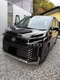 トヨタ ヴォクシー S-Z_7人乗り_4WD(CVT_2.0)