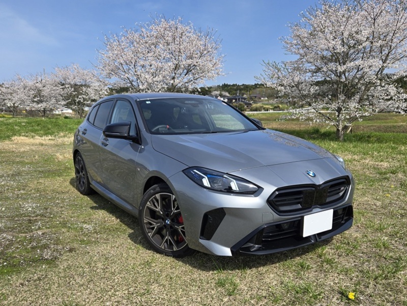 BMW 1シリーズ ハッチバック M135i xドライブ_RHD_4WD(AT_2.0)