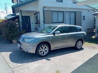三菱 アウトランダーPHEV G プレミアムパッケージ_4WD(2.0)