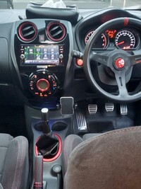 日産 ノート ニスモ S(MT_1.6)