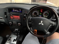 三菱 パジェロ ロングSUPER EXCEED_4WD(AT_3.8)