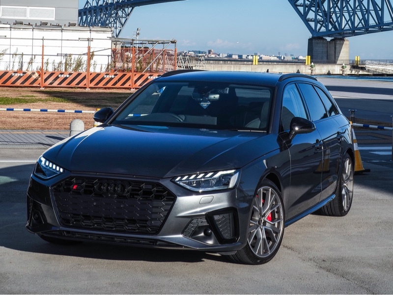 アウディ S4 アバント (ワゴン) S4 アバント_RHD_4WD(ティプトロニック_3.0)