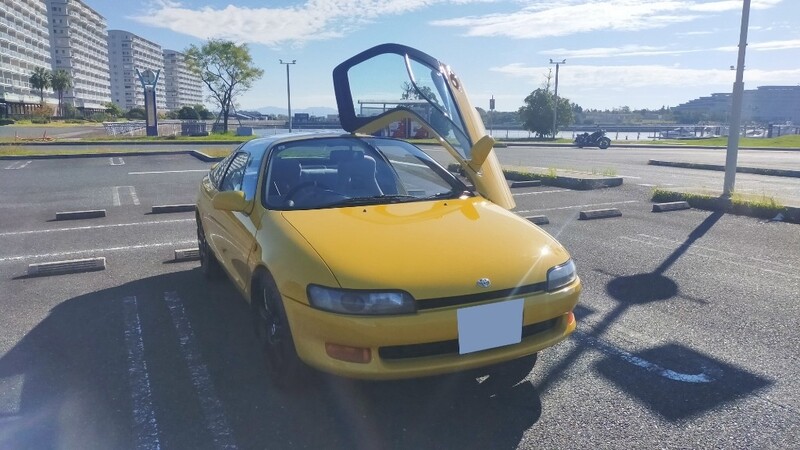 トヨタ セラ スーパーライブサウンドシステム装着車（AT_1.5）