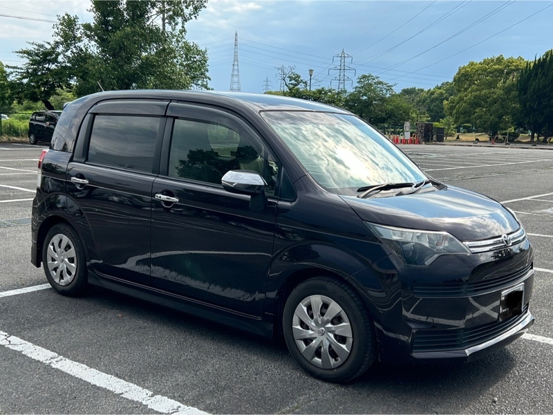 トヨタ スペイド F“クイーン”(CVT_1.5)