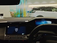 プジョー 408 アリュール_RHD(EAT_1.2)